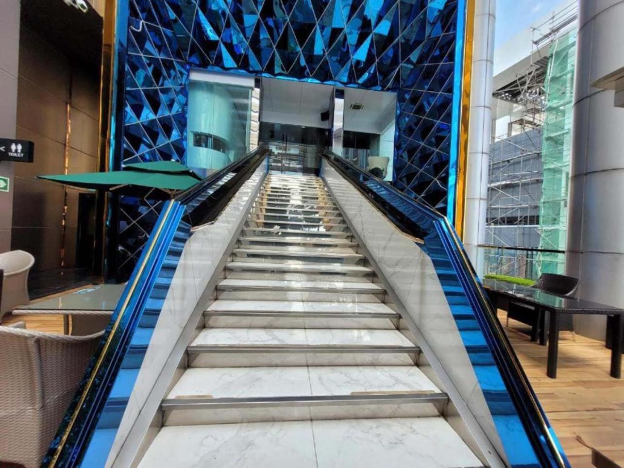 The Platinum Suites By Faced Kuala Lumpur Luaran gambar